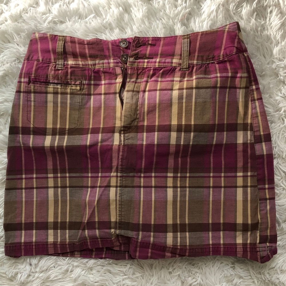 skort ☺️ tiny stain on the back side.